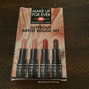 Makeup Forever Lipstick Set